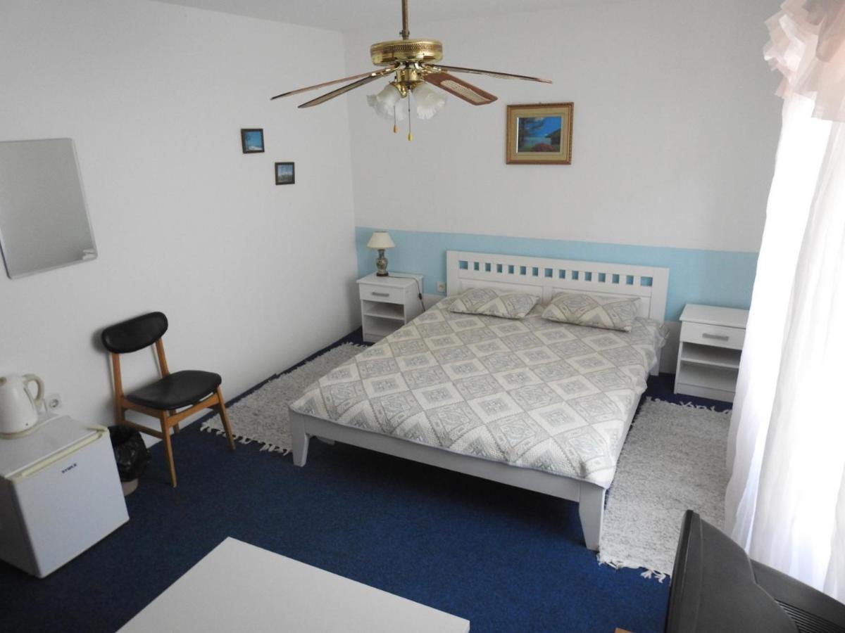 Bed and Breakfast Madam Svetlana Tivat Zewnętrze zdjęcie