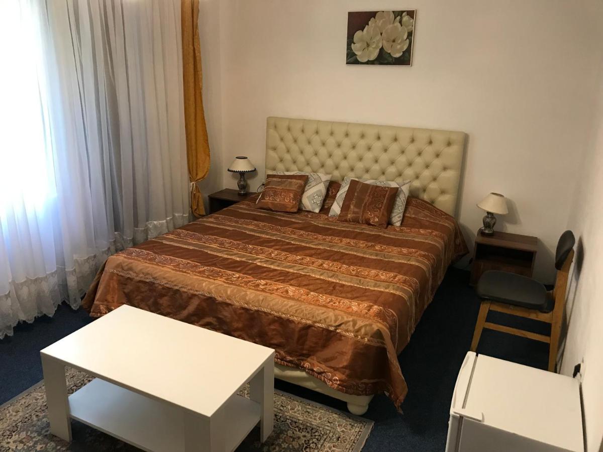 Bed and Breakfast Madam Svetlana Tivat Zewnętrze zdjęcie